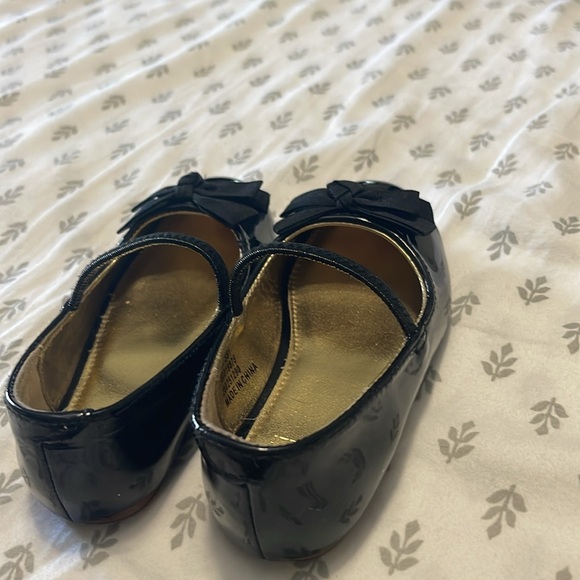 Beautiful shoes girl - Picture 8 of 10